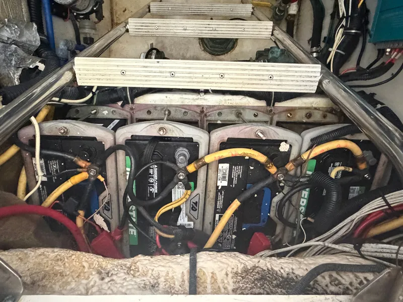 Slide: The Image of Hydra-Sports Vector 3300 VX 2005 - 28