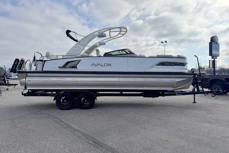 Slide: The Image of 2026 Avalon 2585 27-3 Excalibur LTD QLS pontoon boat on trailer. - 11