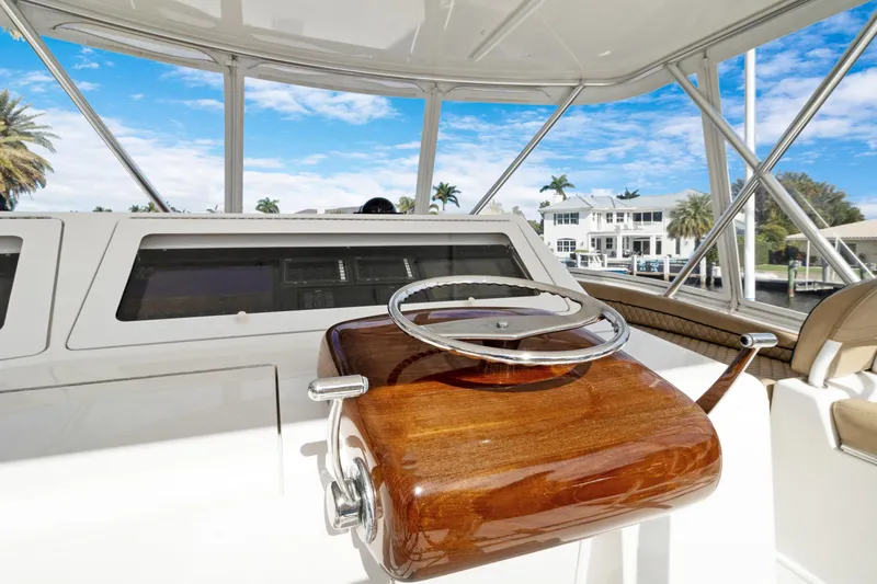 Slide: The Image of Helm pod with bow thruster in controls - 23