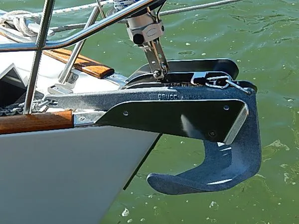 Slide: The Image of Beneteau 411 (Two Staterooms) 2001 - 2