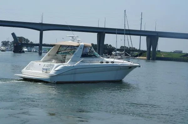 Slide: The Image of Sea Ray 370 Sundancer 1998 - 6