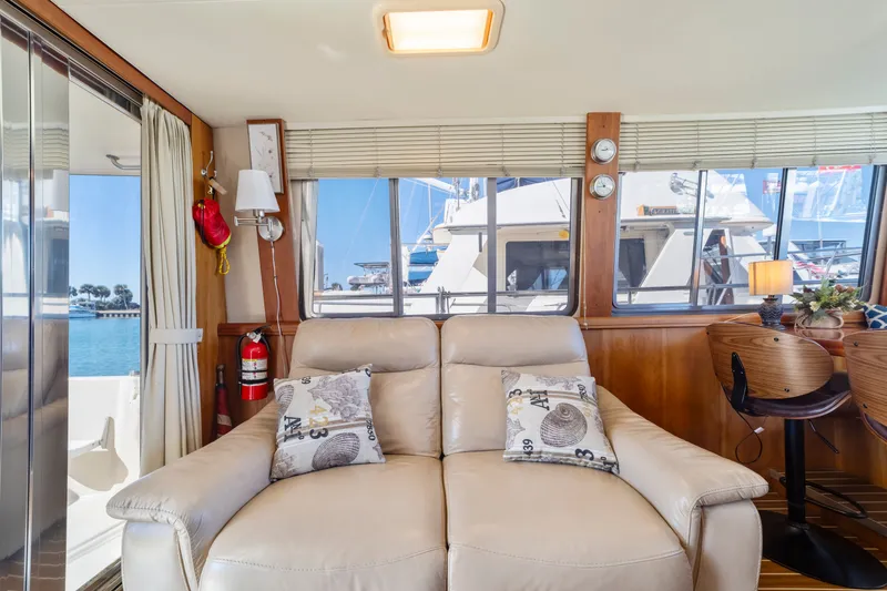 Slide: The Image of Mainship 400 Trawler 2004 - 21