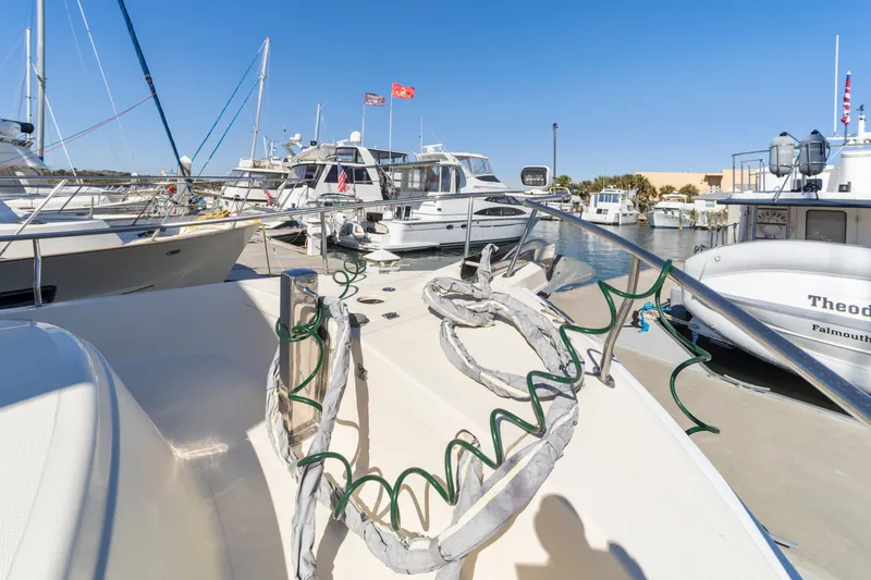 Slide: The Image of Mainship 400 Trawler 2004 - 47