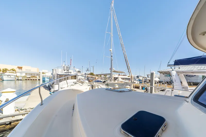 Slide: The Image of Mainship 400 Trawler 2004 - 48