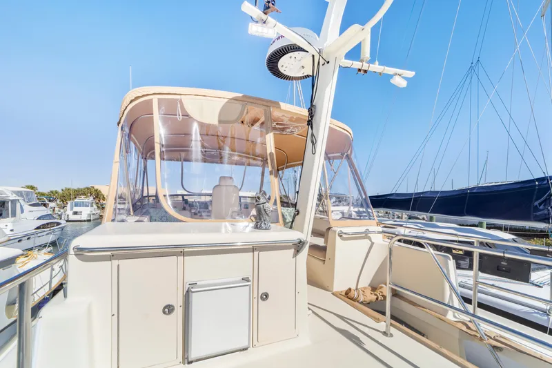 Slide: The Image of Mainship 400 Trawler 2004 - 53