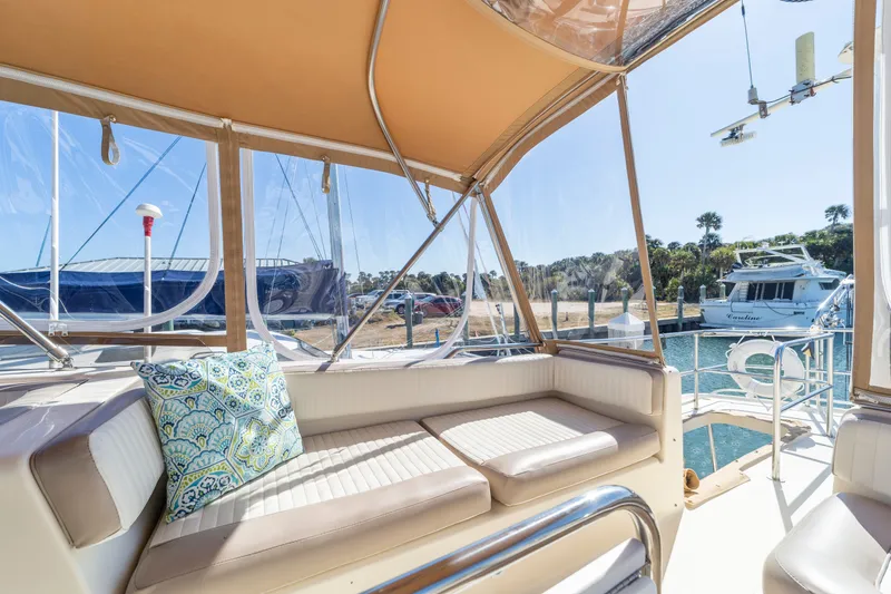 Slide: The Image of Mainship 400 Trawler 2004 - 58