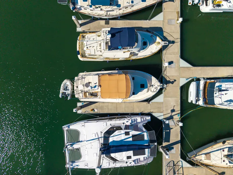 Slide: The Image of Mainship 400 Trawler 2004 - 7