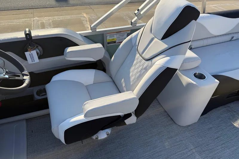 Slide: The Image of Luxurious seating in 2026 Avalon LSZ Quad Lounger Shift boat, featuring modern design and comfort. - 32