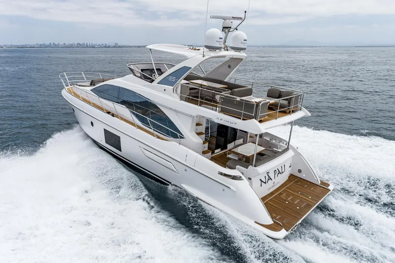 Slide: The Image of Azimut 55 2020 - 16