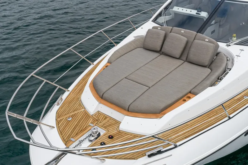 Slide: The Image of Azimut 55 2020 - 20