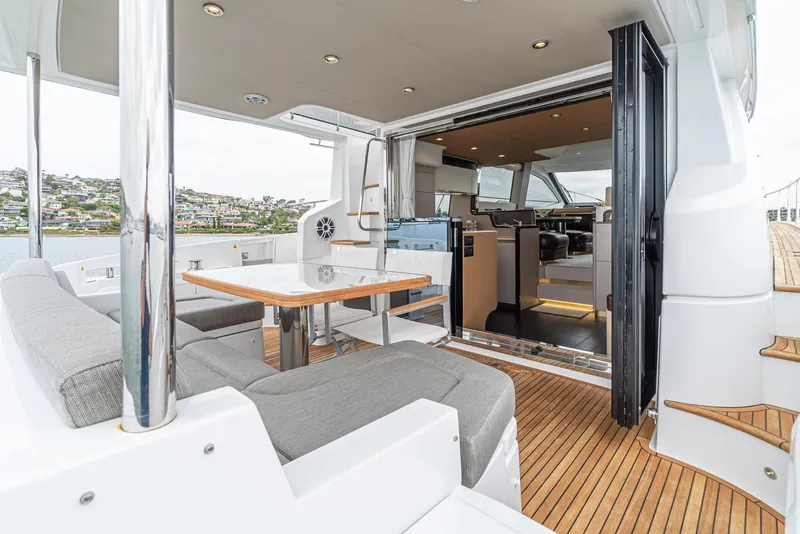 Slide: The Image of Azimut 55 2020 - 42