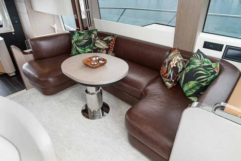 Slide: The Image of Azimut 55 2020 - 53