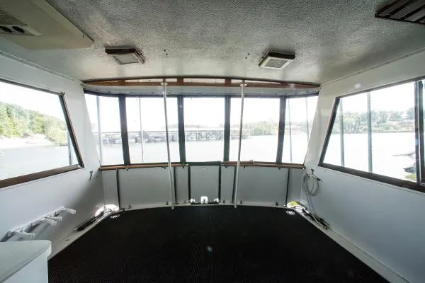 Slide: The Image of Hatteras 58 Galley Up MY 1979 - 10