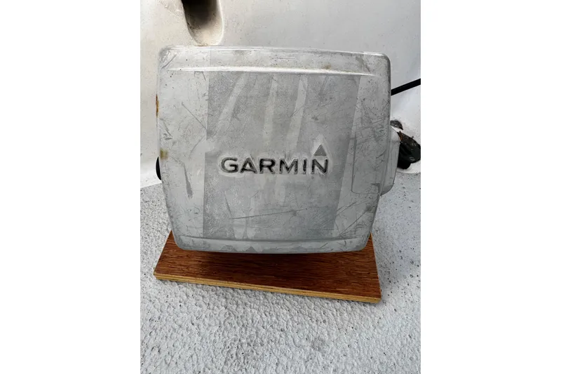 Slide: The Image of GPS with cover - 43