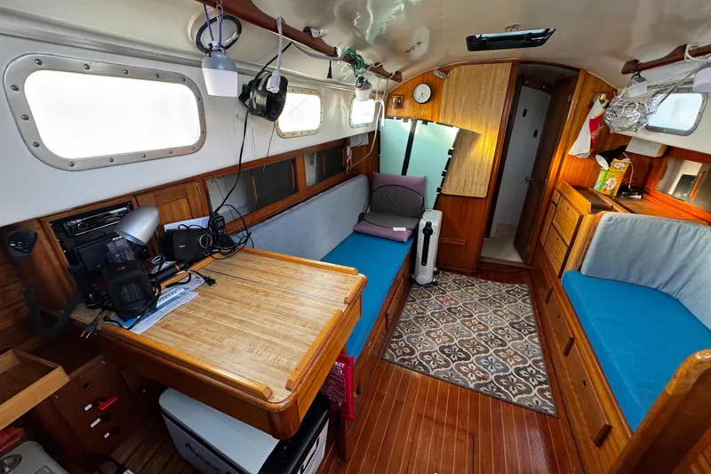 Slide: The Image of view of nav station and spacious salon - 48