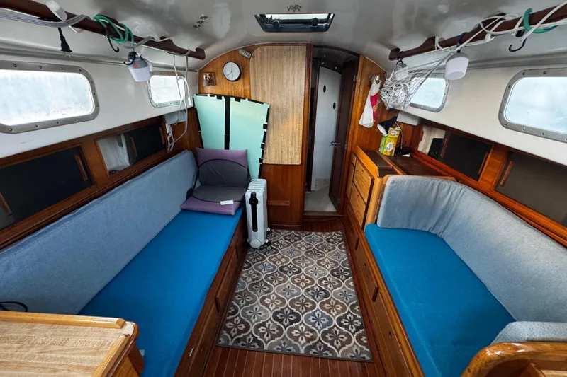 Slide: The Image of spacious interior - 53