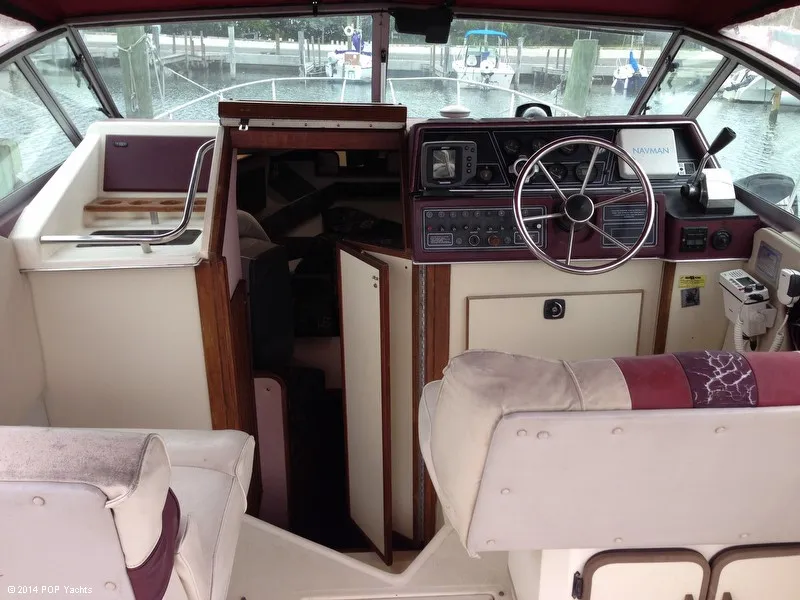 Slide: The Image of Sea Ray 268 Weekender 1988 - 3
