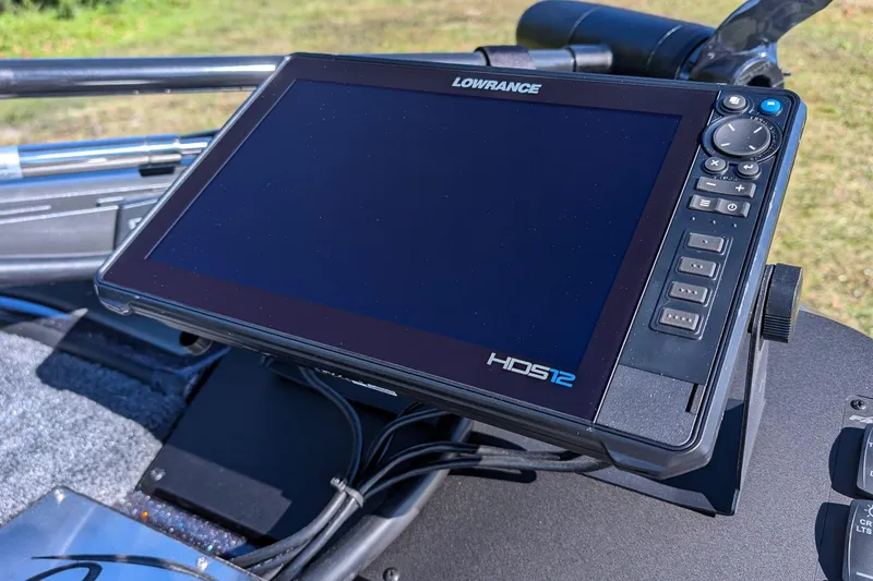 Slide: The Image of Lowrance HDS12 fishfinder on Falcon F20 PREDATOR 2026 boat, featuring advanced navigation technology. - 17