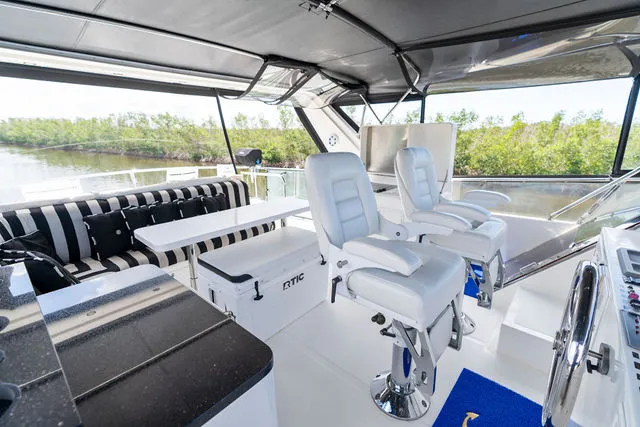 Slide: The Image of Altima 55 Pilothouse 2004 - 80