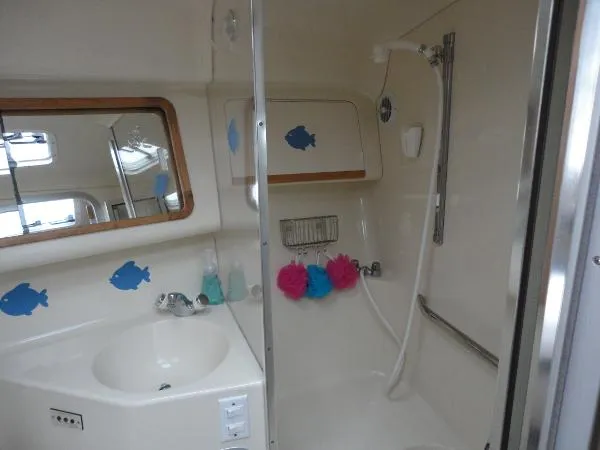 Slide: The Image of Sea Ray 370 Sundancer 1995 - 10
