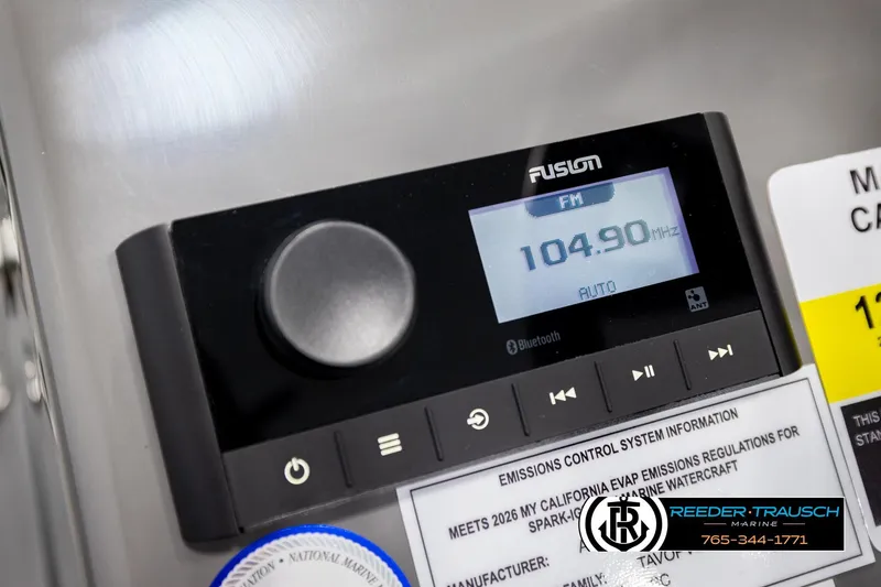 Slide: The Image of Radio display on Avalon VEN85 CCF 2026, showing FM 104.90 MHz with Bluetooth connectivity. - 34