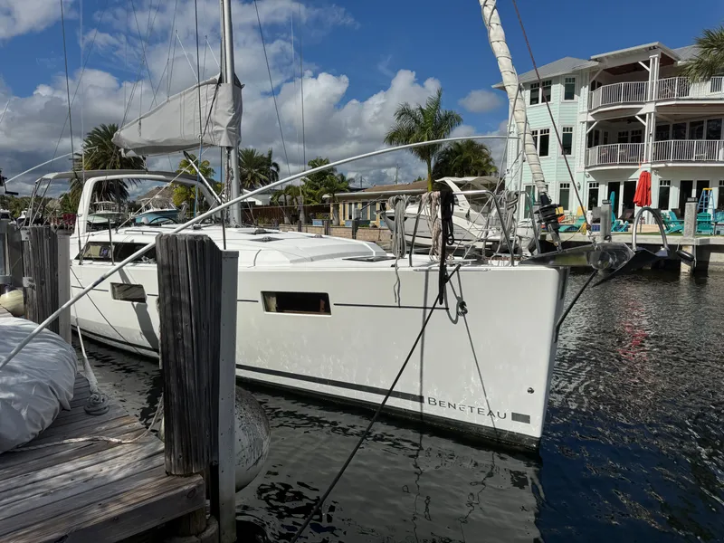 Slide: The Image of Beneteau Oceanis 41.1 2019 - 12