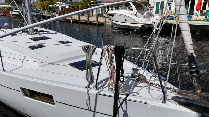 Slide: The Image of Beneteau Oceanis 41.1 2019 - 17