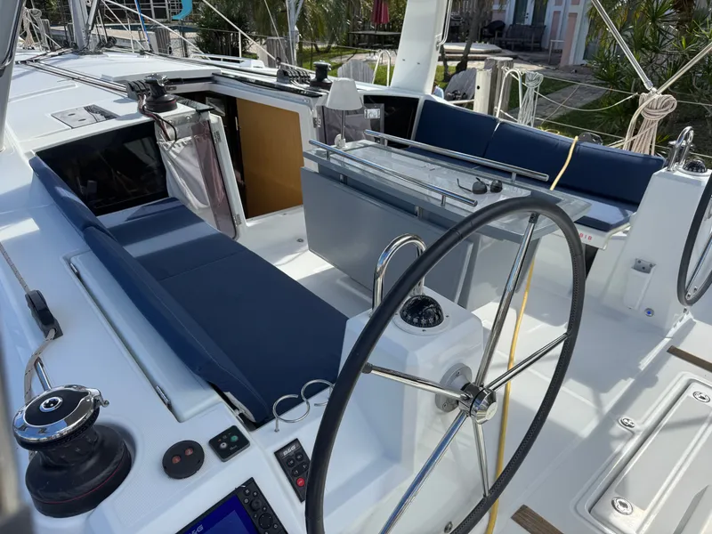 Slide: The Image of Beneteau Oceanis 41.1 2019 - 33