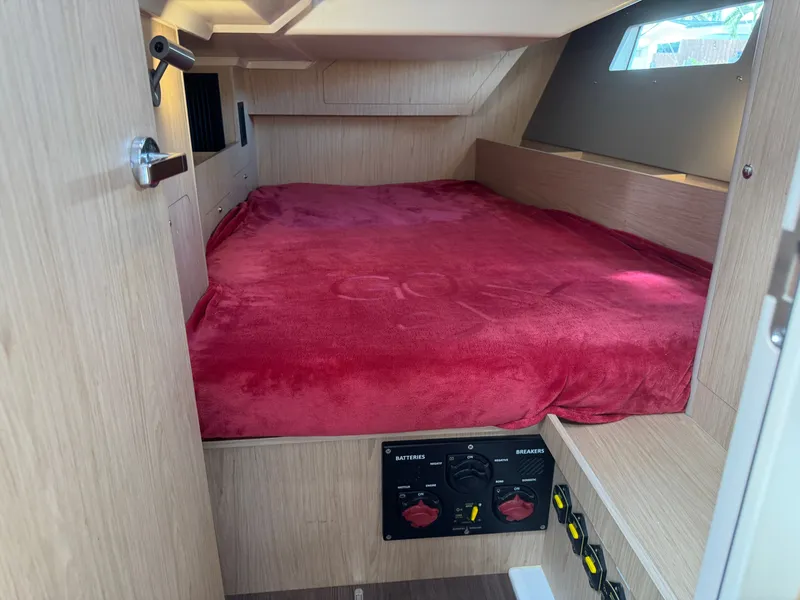 Slide: The Image of Beneteau Oceanis 41.1 2019 - 38