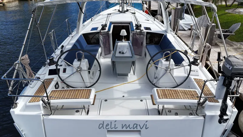 Slide: The Image of Beneteau Oceanis 41.1 2019 - 8