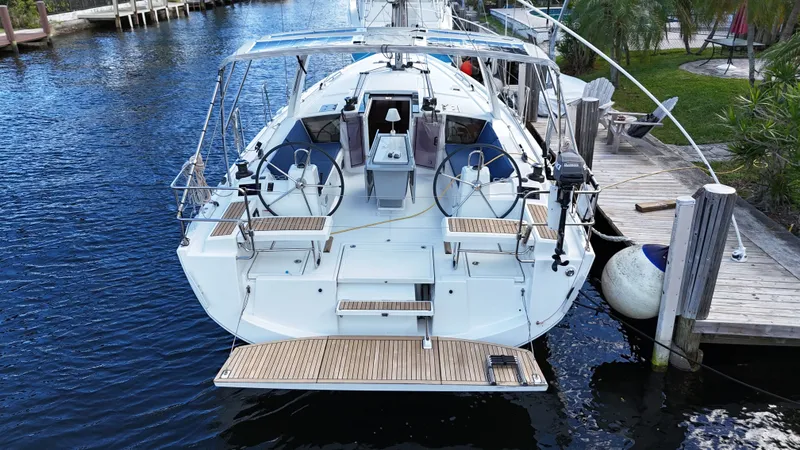 Slide: The Image of Beneteau Oceanis 41.1 2019 - 9