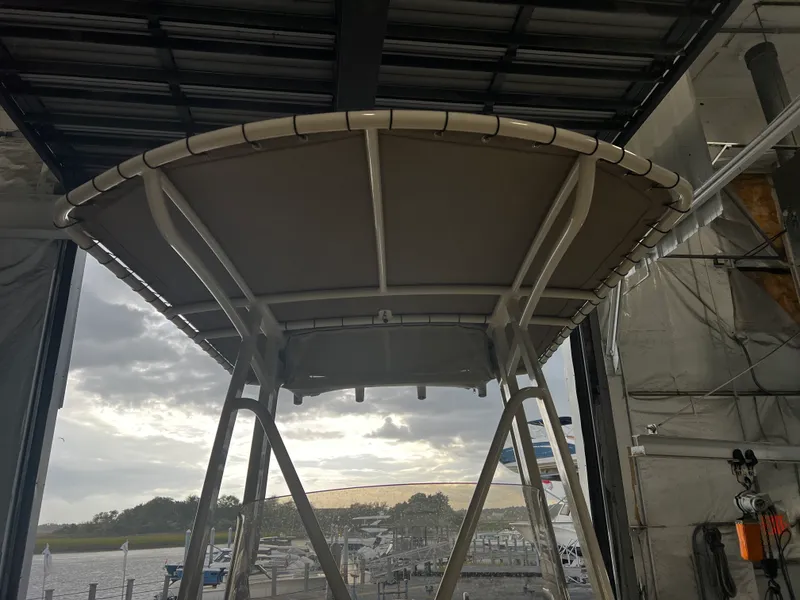 Slide: The Image of Scout 195 Sportfish 2024 - 9