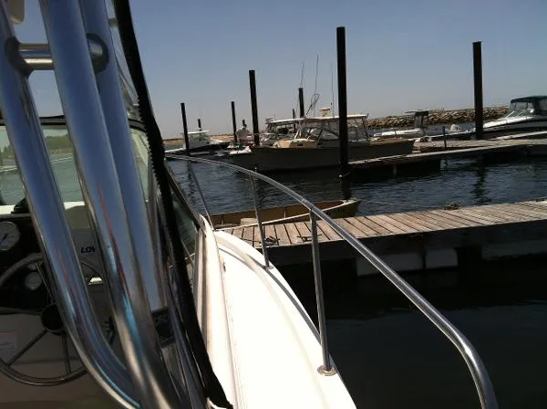 Slide: The Image of Seaswirl 2601 Walkaround O/B 2002 - 8