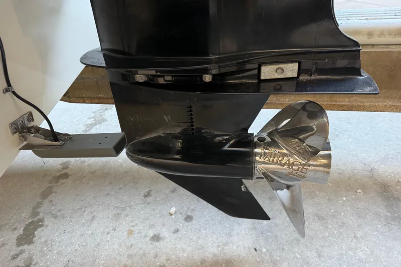 Slide: The Image of Propeller of 2017 Mako 234 Center Console boat, featuring Mercury Mirage Plus. - 8