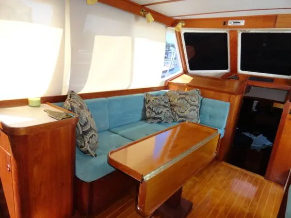 Slide: The Image of Sabreline Fast Trawler 1992 - 10