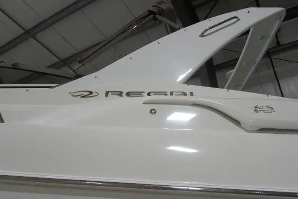Slide: The Image of Regal 3260 Commodore 2003 - 2