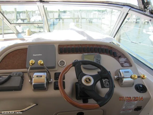 Slide: The Image of Sea Ray 310 Sundancer 2001 - 5