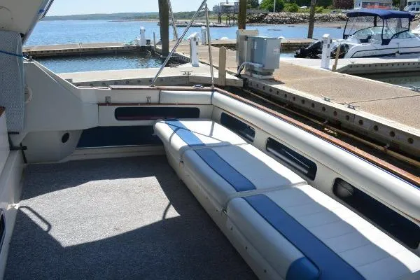 Slide: The Image of Sea Ray Express Cruiser 1987 - 9