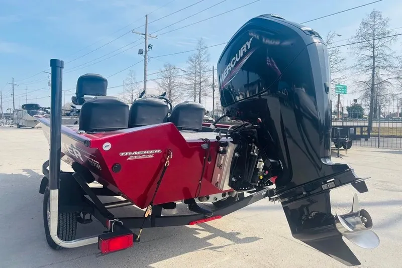 Slide: The Image of 2025 Tracker Pro Team 175 Crappie Edition boat with Mercury outboard motor. - 7