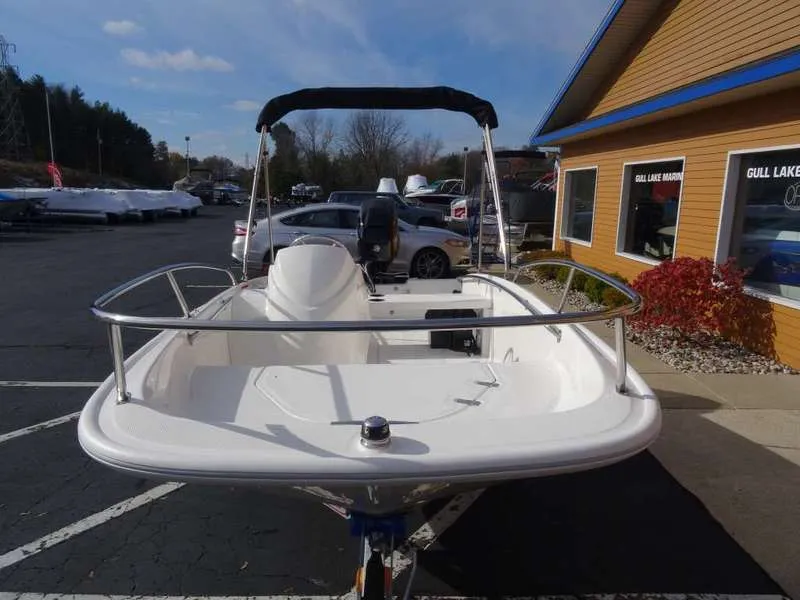 Slide: The Image of Boston Whaler 130 Super Sport 2014 - 2