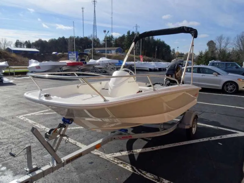 Slide: The Image of Boston Whaler 130 Super Sport 2014 - 4