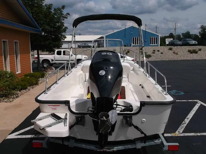 Slide: The Image of Boston Whaler 170 Montauk 2013 - 6
