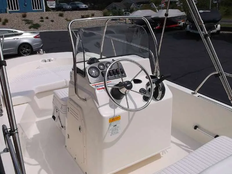 Slide: The Image of Boston Whaler 170 Montauk 2013 - 9