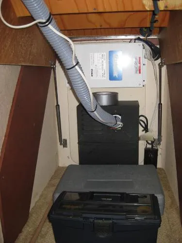 Slide: The Image of Luhrs 41 Convertible 2005 - 6