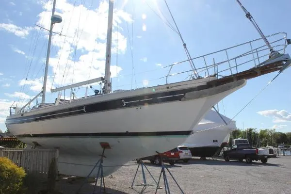 Slide: The Image of Bayfield 40 Cutter Ketch 1986 - 1
