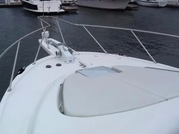 Slide: The Image of Bayliner 3988 2001 - 3