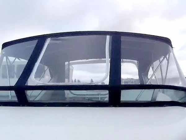 Slide: The Image of Bayliner 3988 2001 - 4