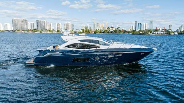 Slide: The Image of Sunseeker Predator 64 2010 - 40