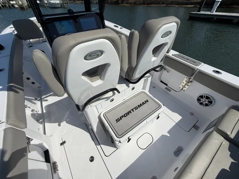 Slide: The Image of Sportsman Heritage 261 Center Console 2024 - 16