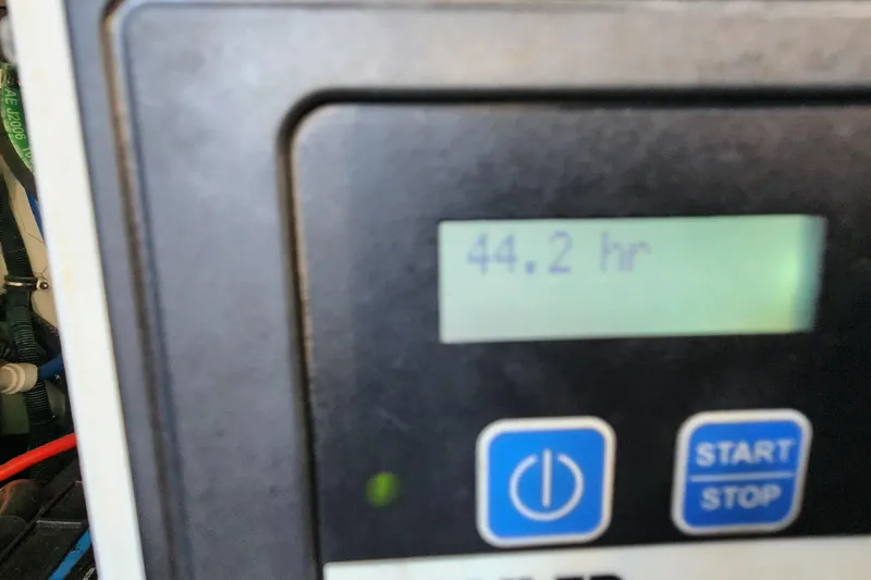 Slide: The Image of Display panel showing 44.2 hours on a 2017 Formula 370 Super Sport. - 75